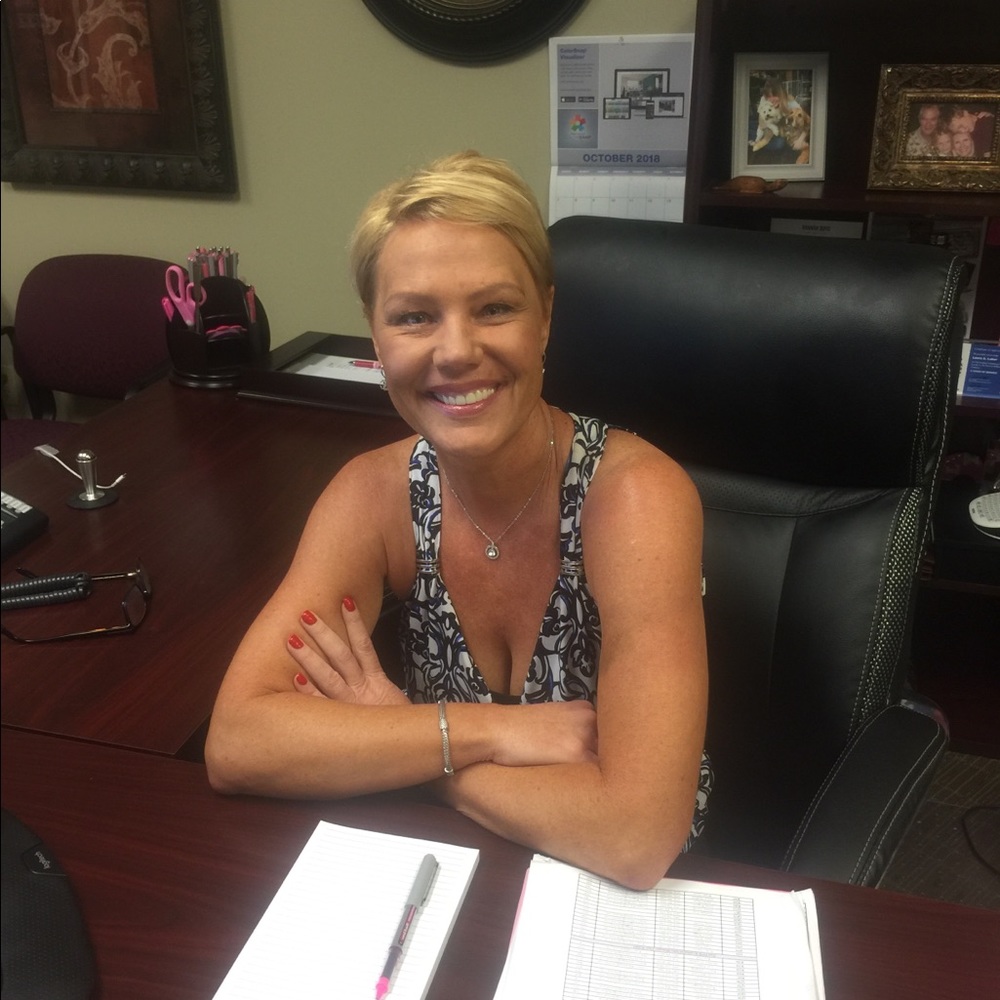 Meet your Posher, Laura